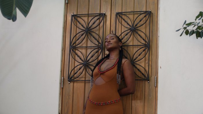 Moyetaje. Poemas prietos para lo que nos espera, por Yaissa