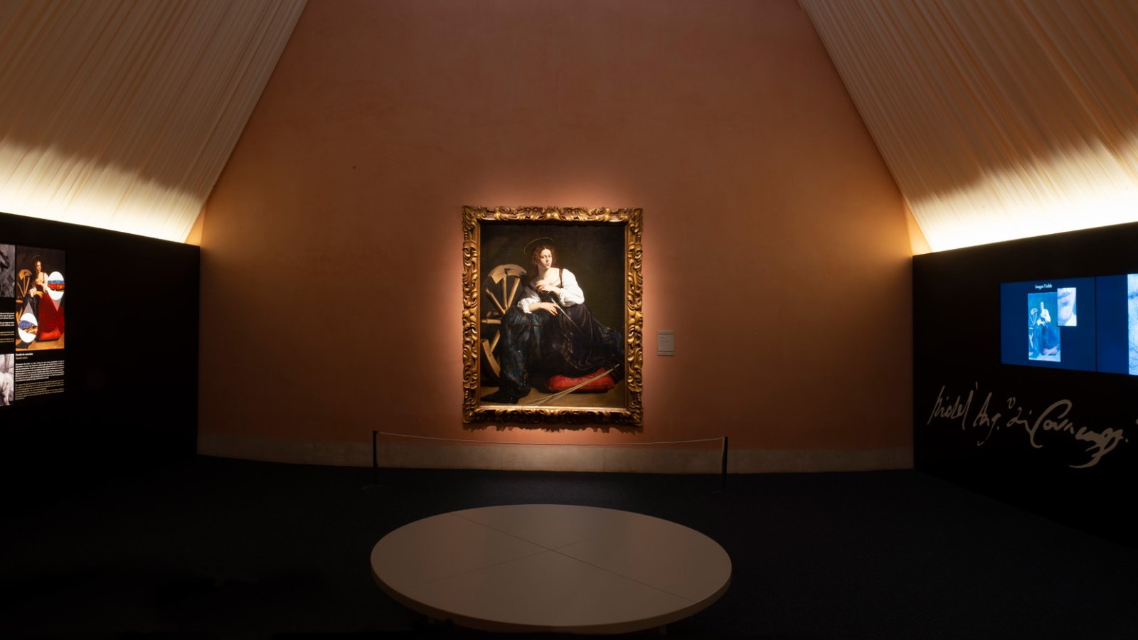 Montaje especial con motivo de la restauración y estudio técnico de Santa Catalina de Alejandría de Caravaggio