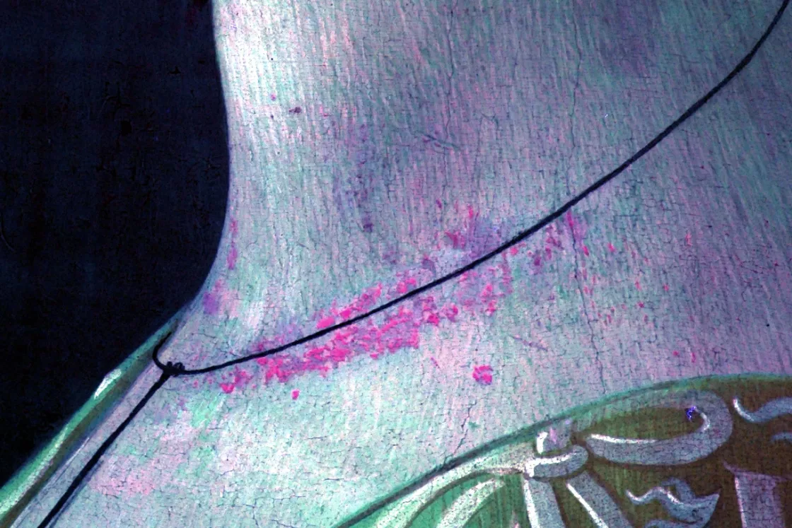Detail of the ultraviolet image of Ghirlandaio's "Portrait of Giovanna Tornabuoni" Detail of the ultraviolet image of Ghirlandaio's "Portrait of Giovanna Tornabuoni"