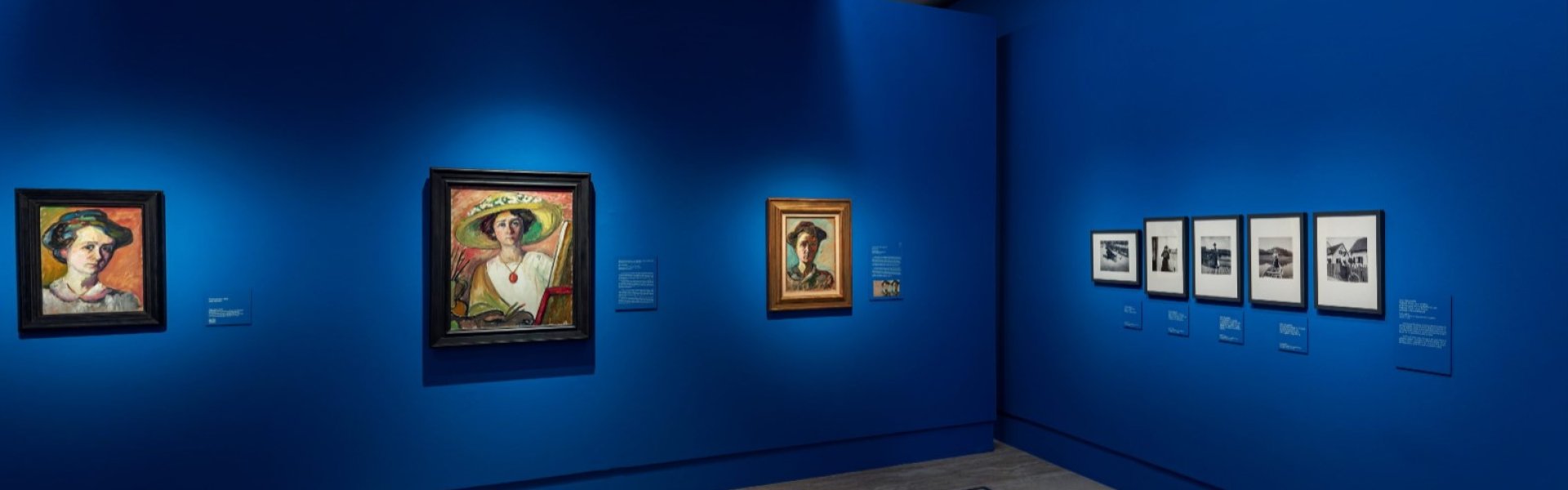 Salas de la exposición temporal "Gabriele Münter. La gran pintora expresionista"