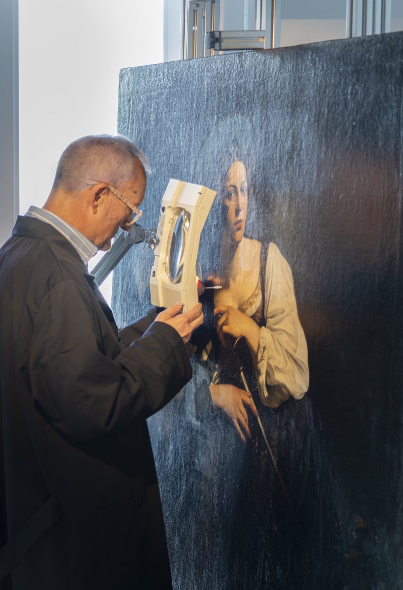 Restoration process of the painting "St. Catherine of Alexandria" by Caravaggio